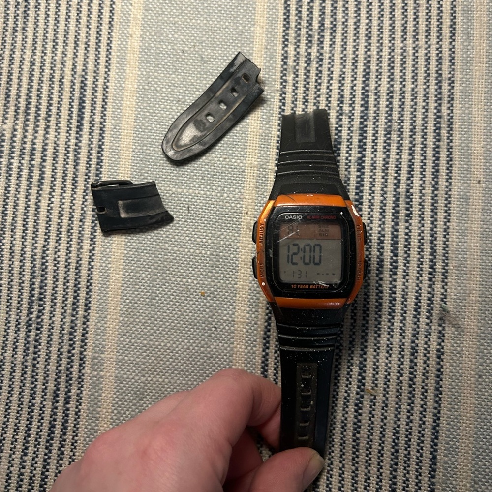 Casio Men's Sport Digital Watch Orange and Black BROKEN BAND